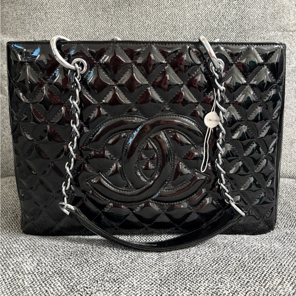 Chanel Glossy Black Quilted Grand Shopping Bag - Picture 1 of 12